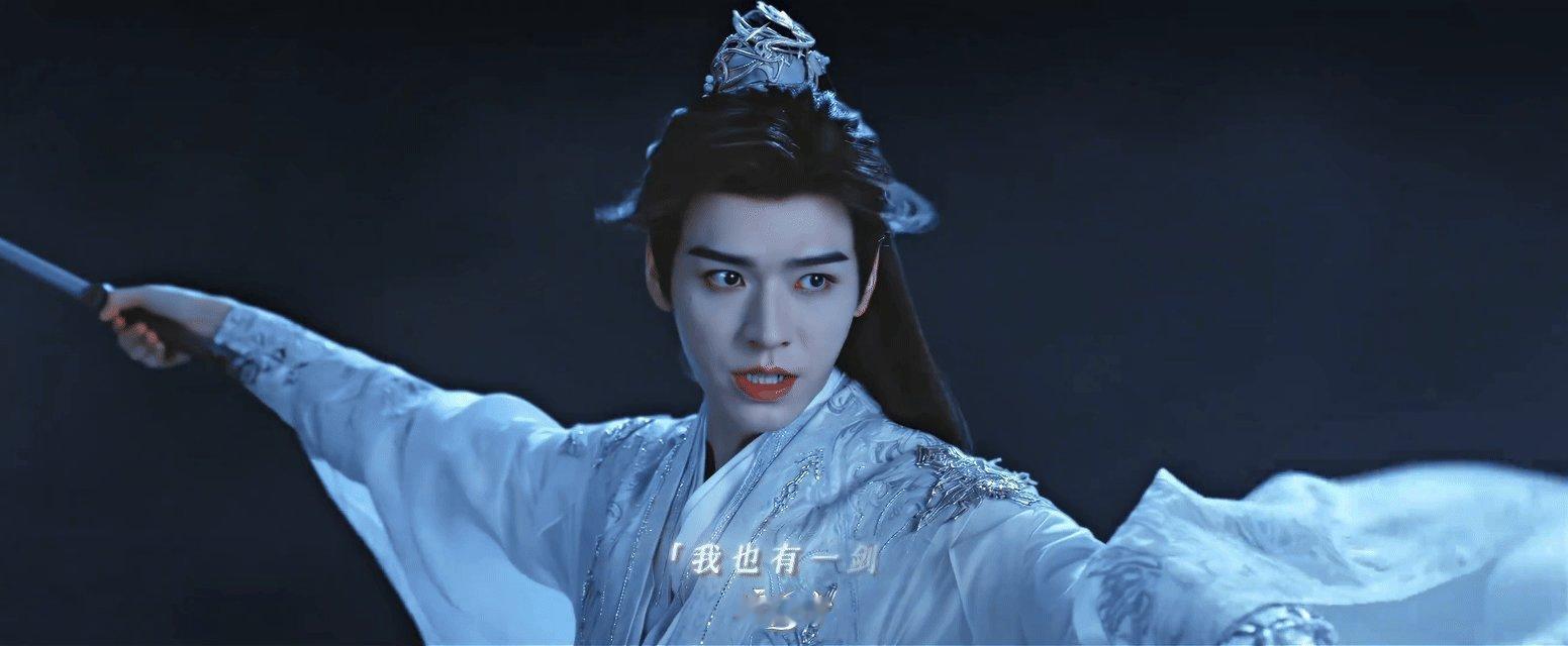 龚俊新剧一伞多用 龚俊新剧这雨伞太绝！既能遮阳又能当兵器打戏超帅，一伞多用的设计