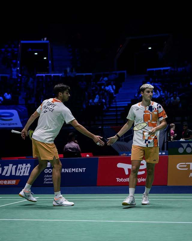 大波波夫/小波波夫🇫🇷 21-12、21-12 🇮🇩咖塔曼/伊斯法哈尼下