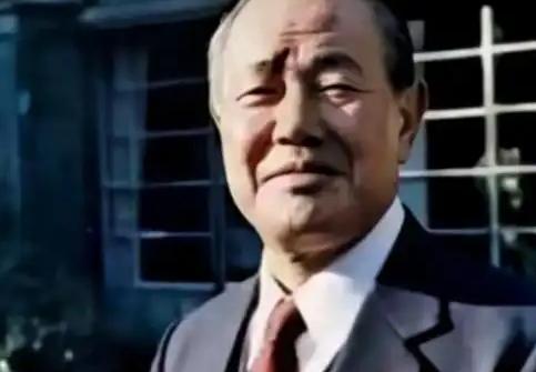 日本现在最慌的，其实不是航母下饺子，也不是火箭炮射程，而是把这些年日本偷偷埋在中