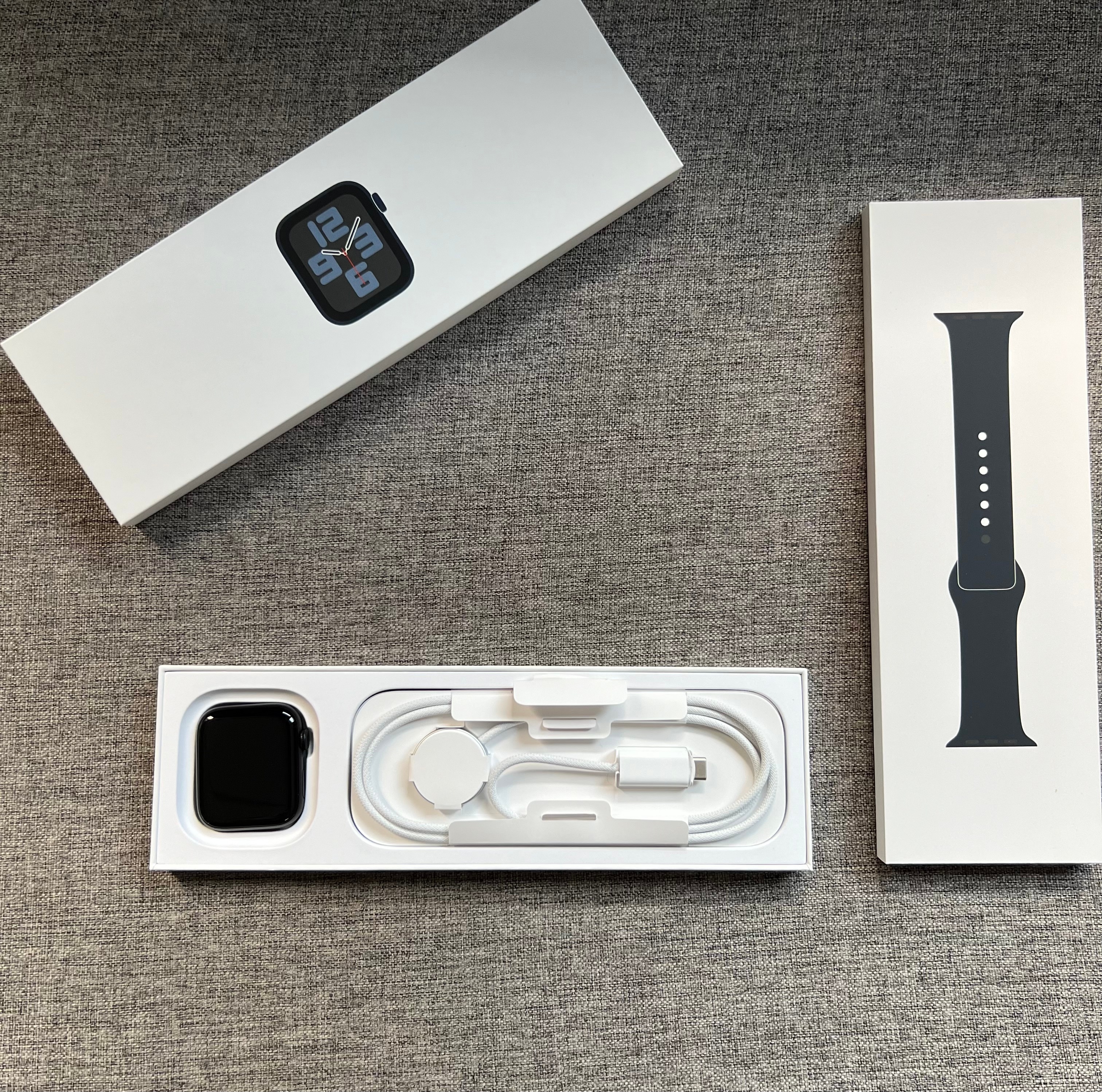 2024款Apple Watch SE GPS 44mm 铝金属表壳午夜色+午夜