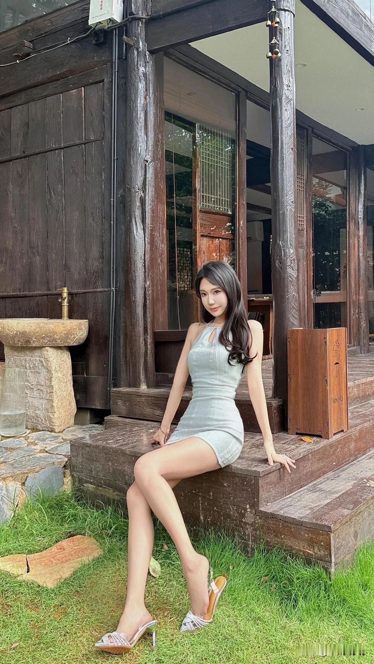 女生如何穿搭看起来时尚更有品味呢