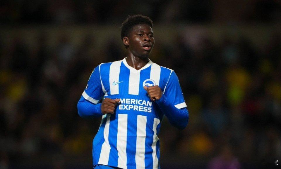 12月12日讯 据德国天空体育记者普莱滕贝格报道，近日有关拜仁与多特球员杜兰维尔