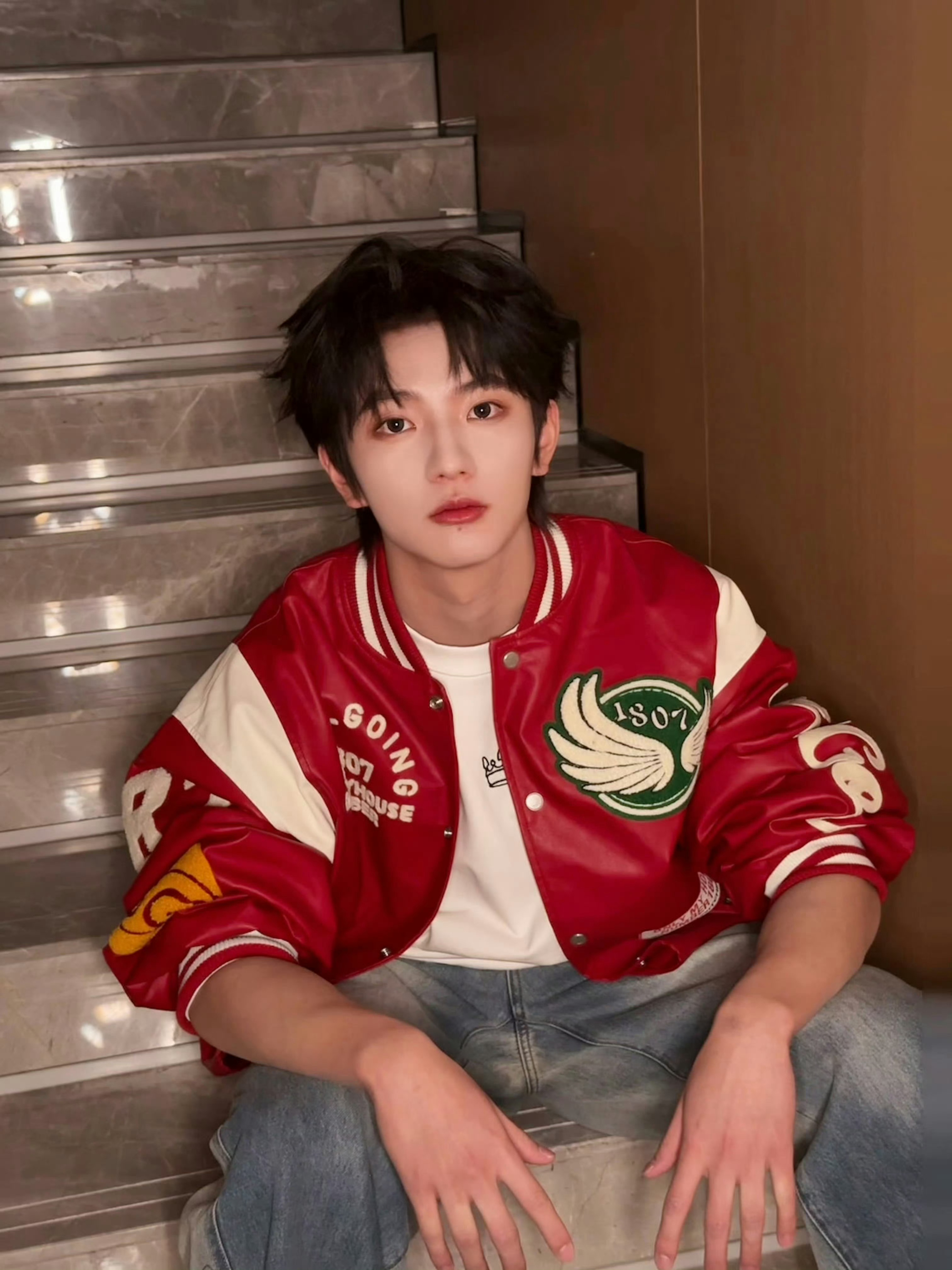 穆祉丞高会粉丝破9w恭喜穆祉丞高会粉丝破9w🎉被越来越人喜爱和认可，少年未来可