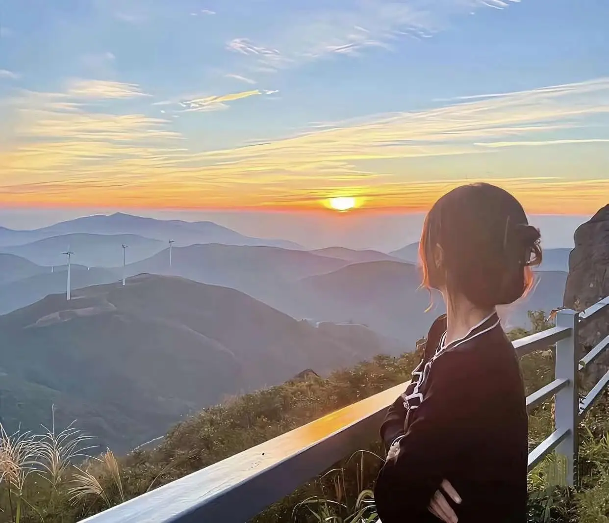 感谢大家的支持，每天都是几十箱的在寄出，感谢家具老板一下子拿220斤送...