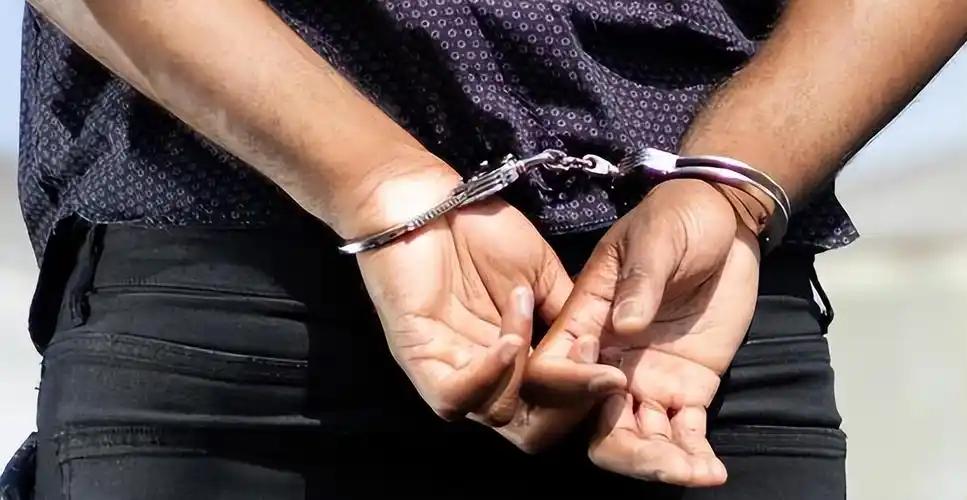 早不抓，晚不抓
偏偏选在这个时候抓
 
而且抓的正好都是日本间谍，这说明他们想干