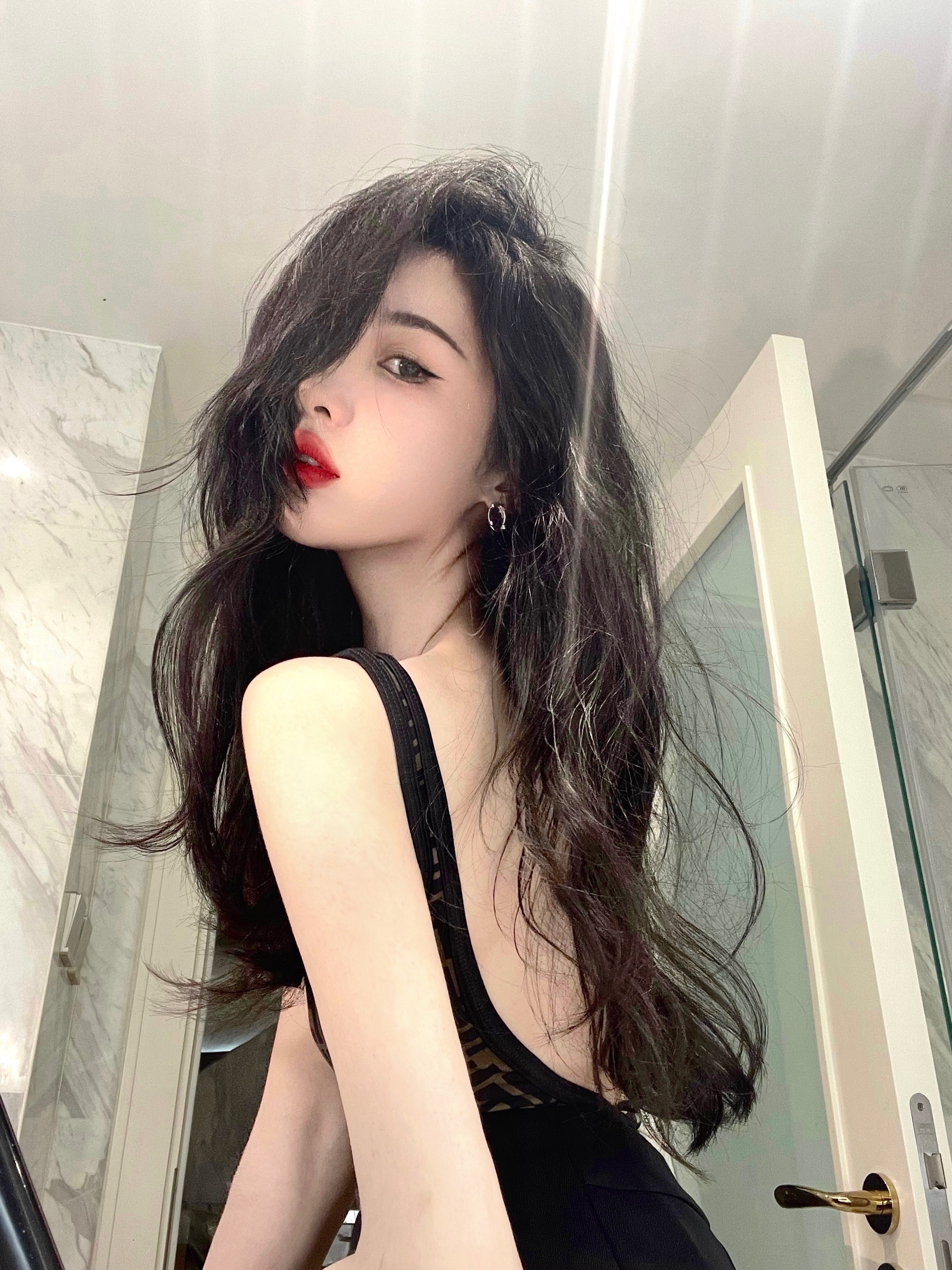 今日做姐 ​​​