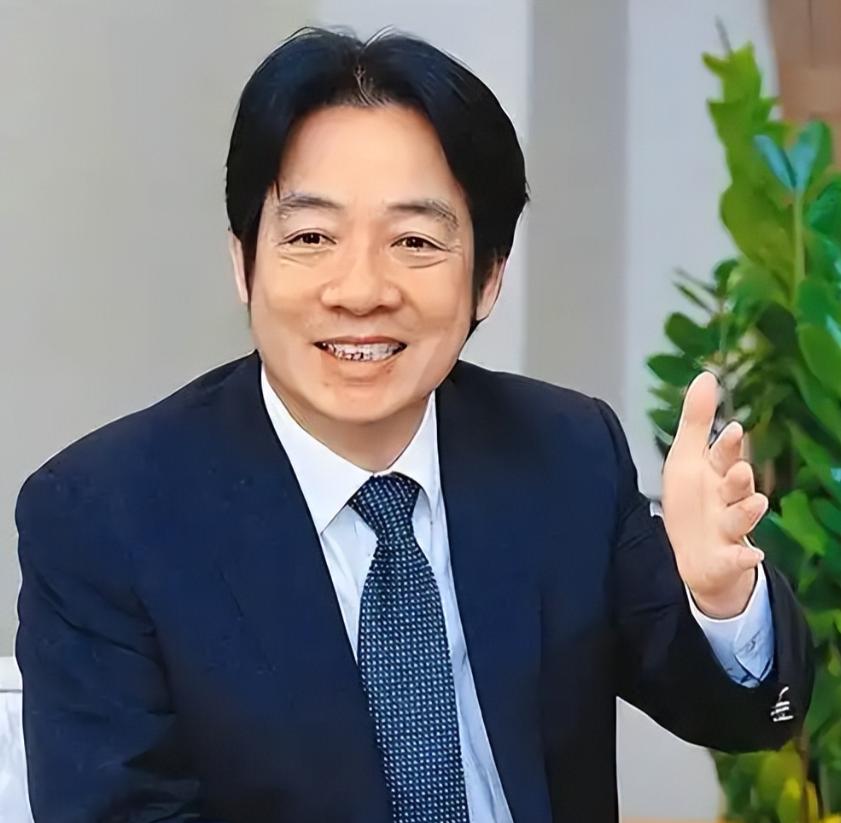 “台独分子”赖清德发表声明，

4月10日，台湾地区“智能机器人研究中心”揭牌，