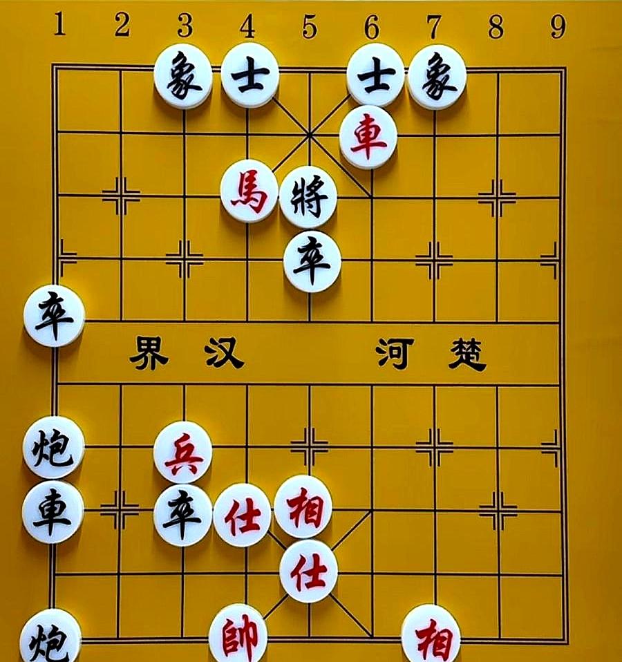 残局剩车马，黑象歪一步，红方瞄一眼就知道：杀机来了。
 

别贪象！直接马六进八