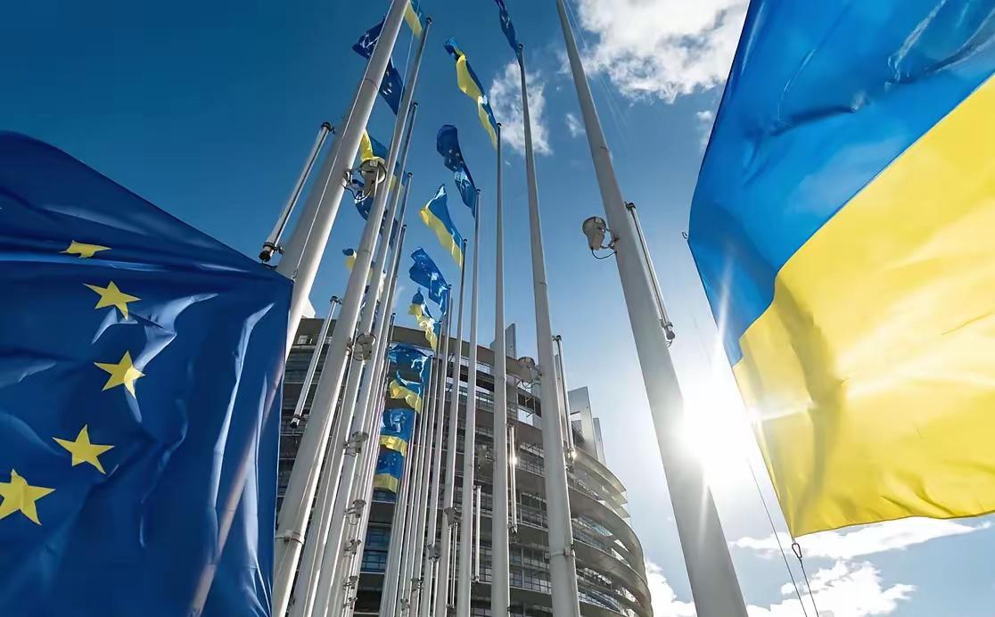 欧洲议会通过决议：“必须击败俄罗斯，乌克兰必须成为欧盟成员”
​​在俄罗斯对乌克