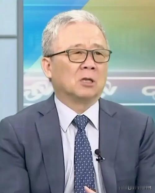 很多人都在揶揄栗正杰，其实大可不必！

上次小舰长参加珠海航展，然后非常激动的说