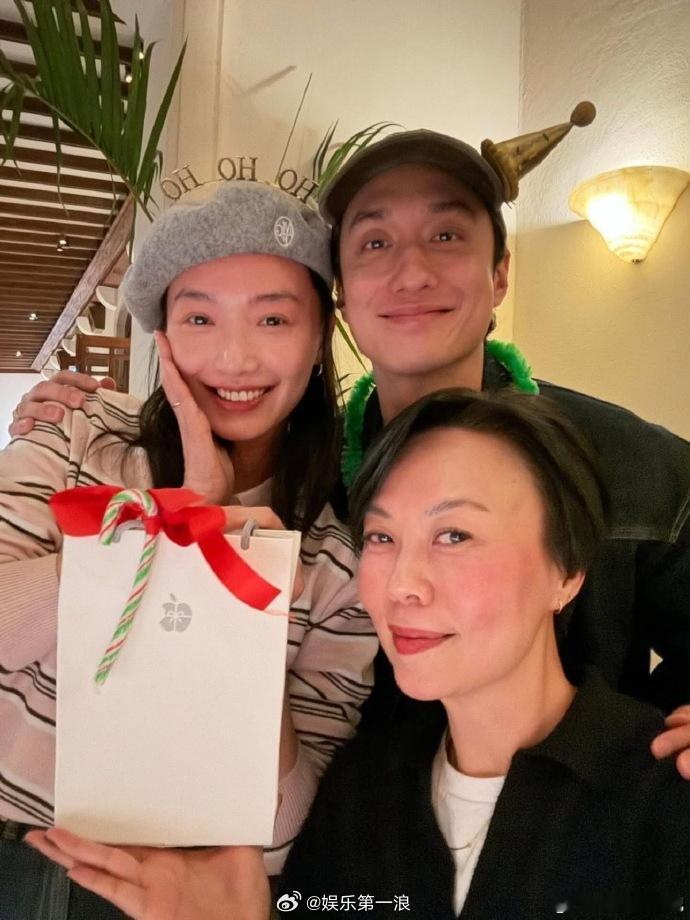 刘俊谦蔡思韵婚后合照刘俊谦蔡思韵婚后首同框 刘俊谦蔡思韵婚后合照，how pay