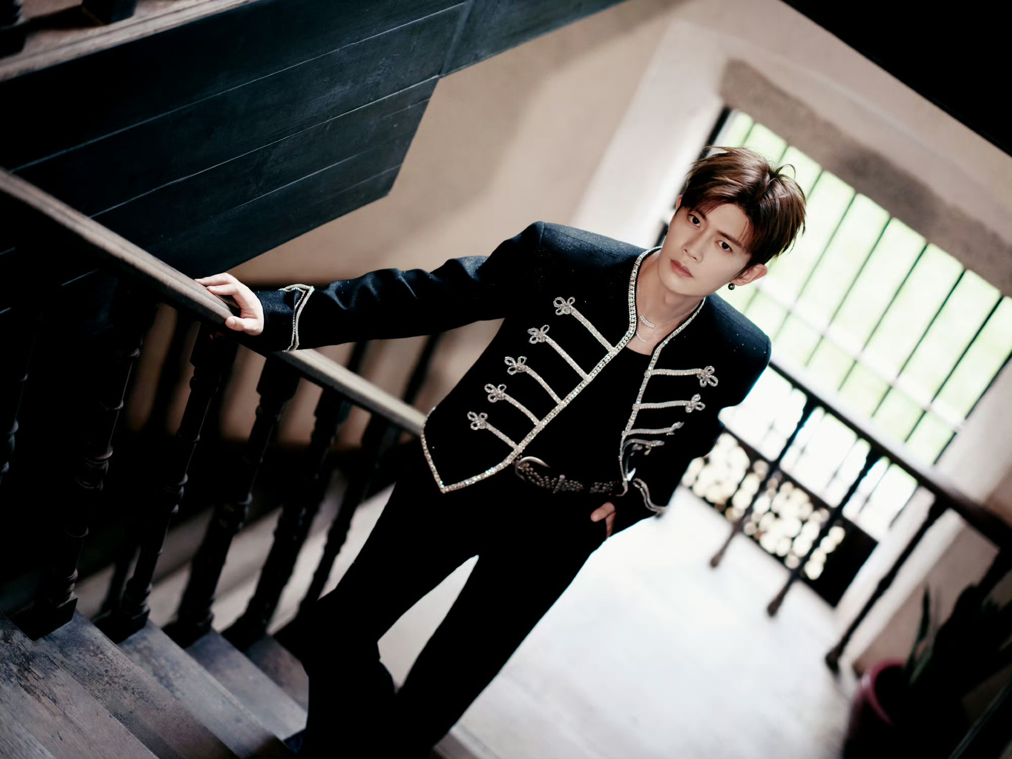 任嘉伦 ² ‧* 🍀ᰔᩚᥫᩣ 𝐑𝐄𝐍 ▪ 𝐉𝐈𝐀𝐋𝐔𝐍 ₊?