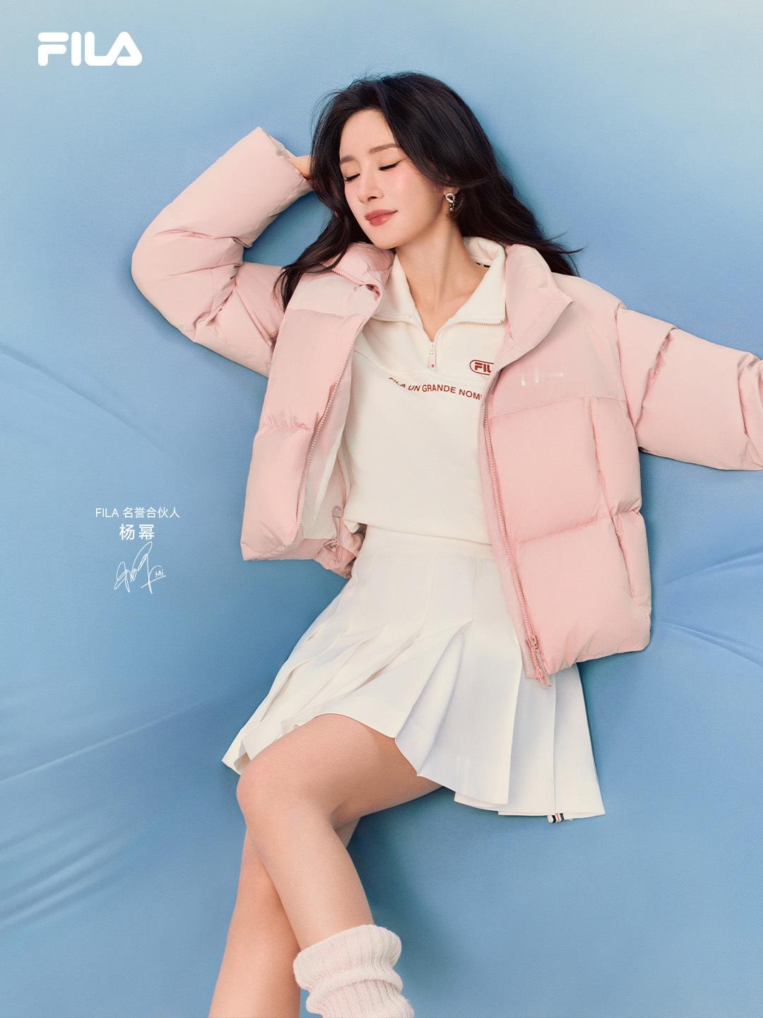 冬日就是要出色 冬天拒绝灰白沉默！FILA RGB羽绒把多巴胺打进零下，电光蓝、