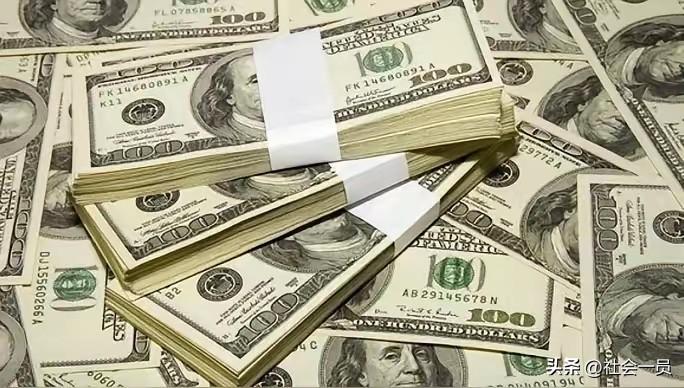 沙特开始反击了！
​近日，沙特一套“组合拳”打得华盛顿措手不及：推迟原定4月初的