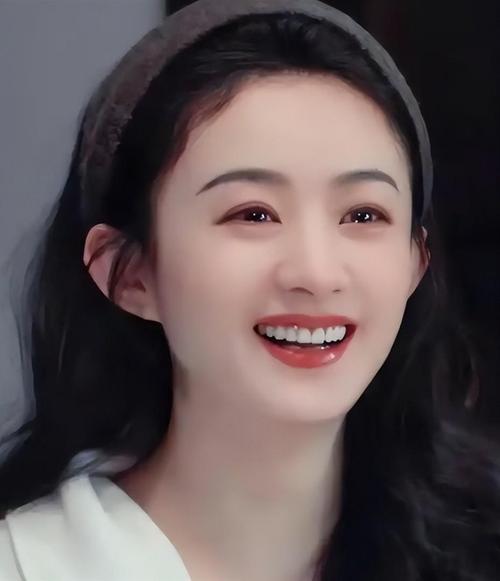 赵丽颖突发身体不适引热议，艺人光鲜背后的健康困境值得深思✨
 
我闺蜜是做艺人助