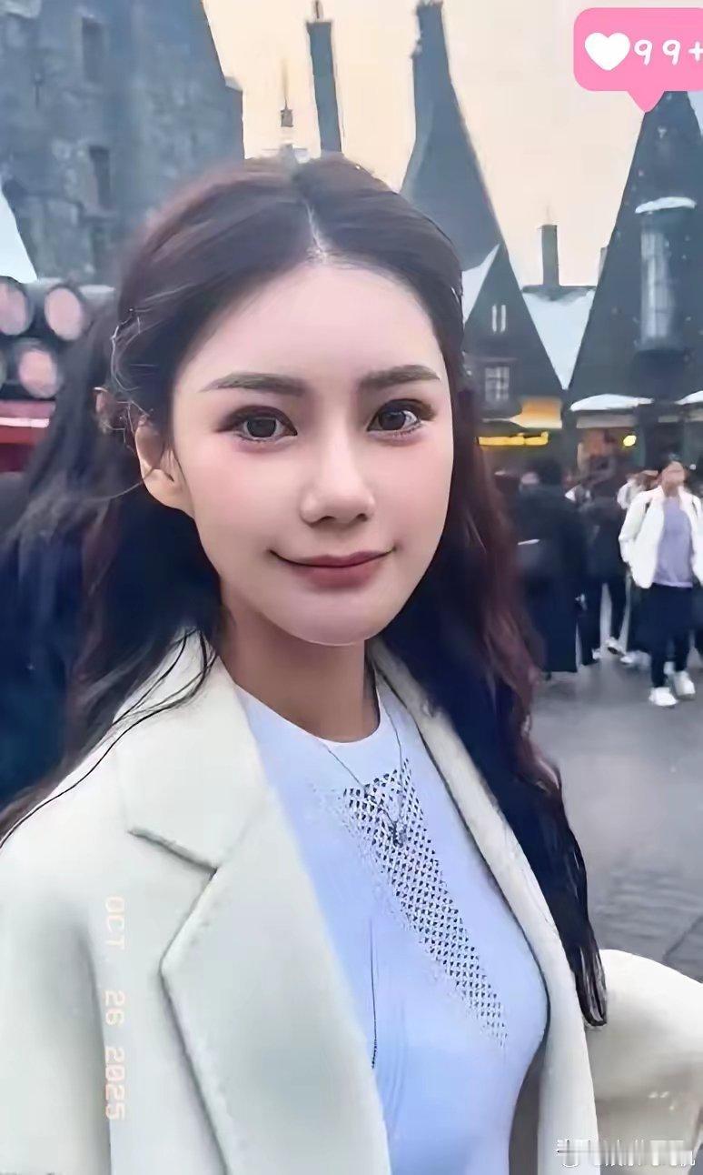 不仅张兰没想到，估计汪小菲也想不到，马筱梅在直播时会不小心透露出来了！​在直播时