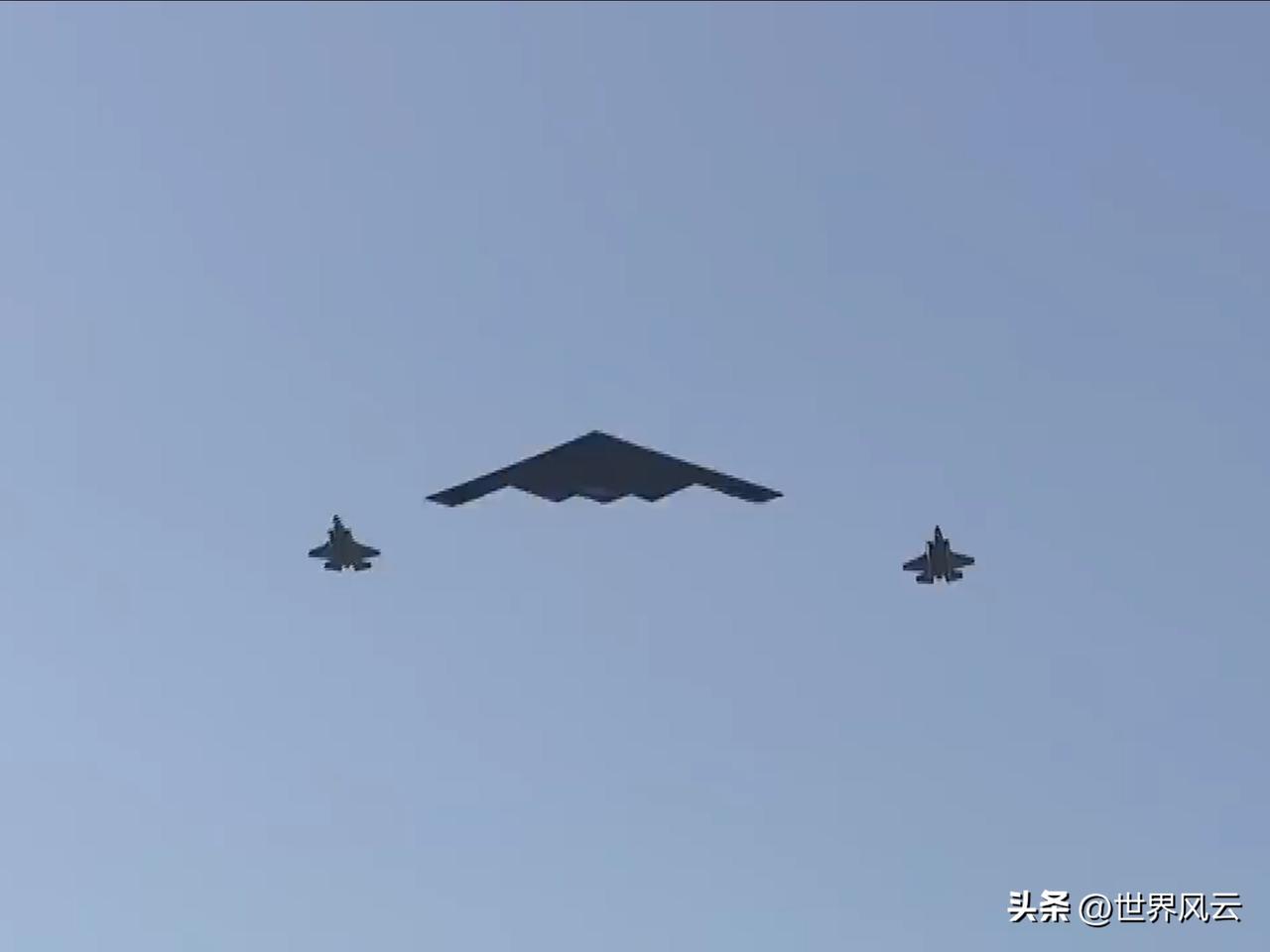 美军三箭齐发，伊朗以劳待逸，第82空降师出动，18小时全球抵达！
3月24日，多