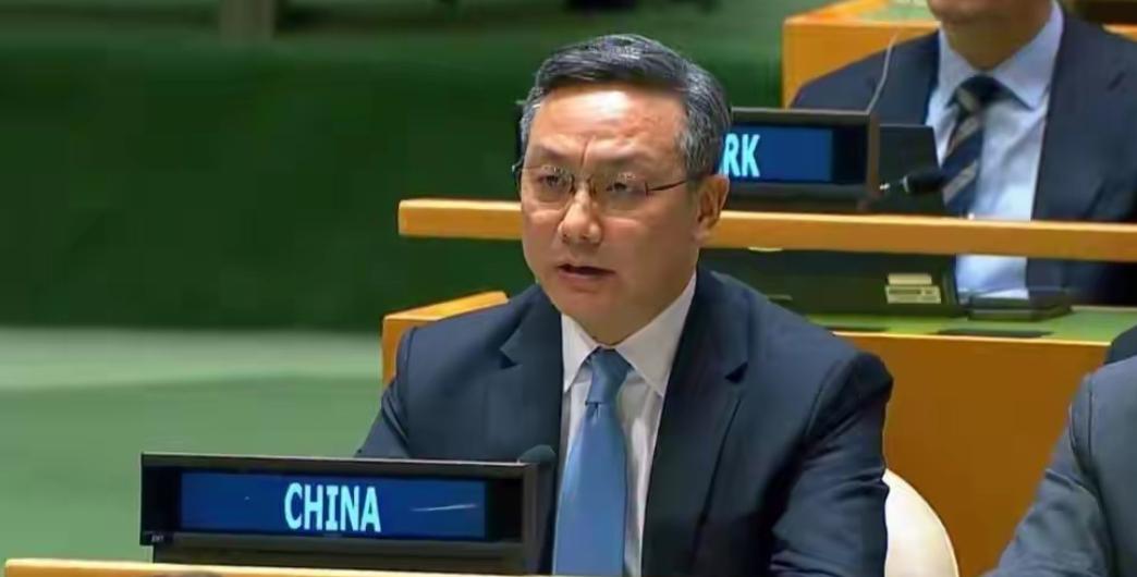 活这么大属实开眼界了，阿根廷这位总统竞选期间还大肆抹黑咱们，出言诋毁咱们国家，谁