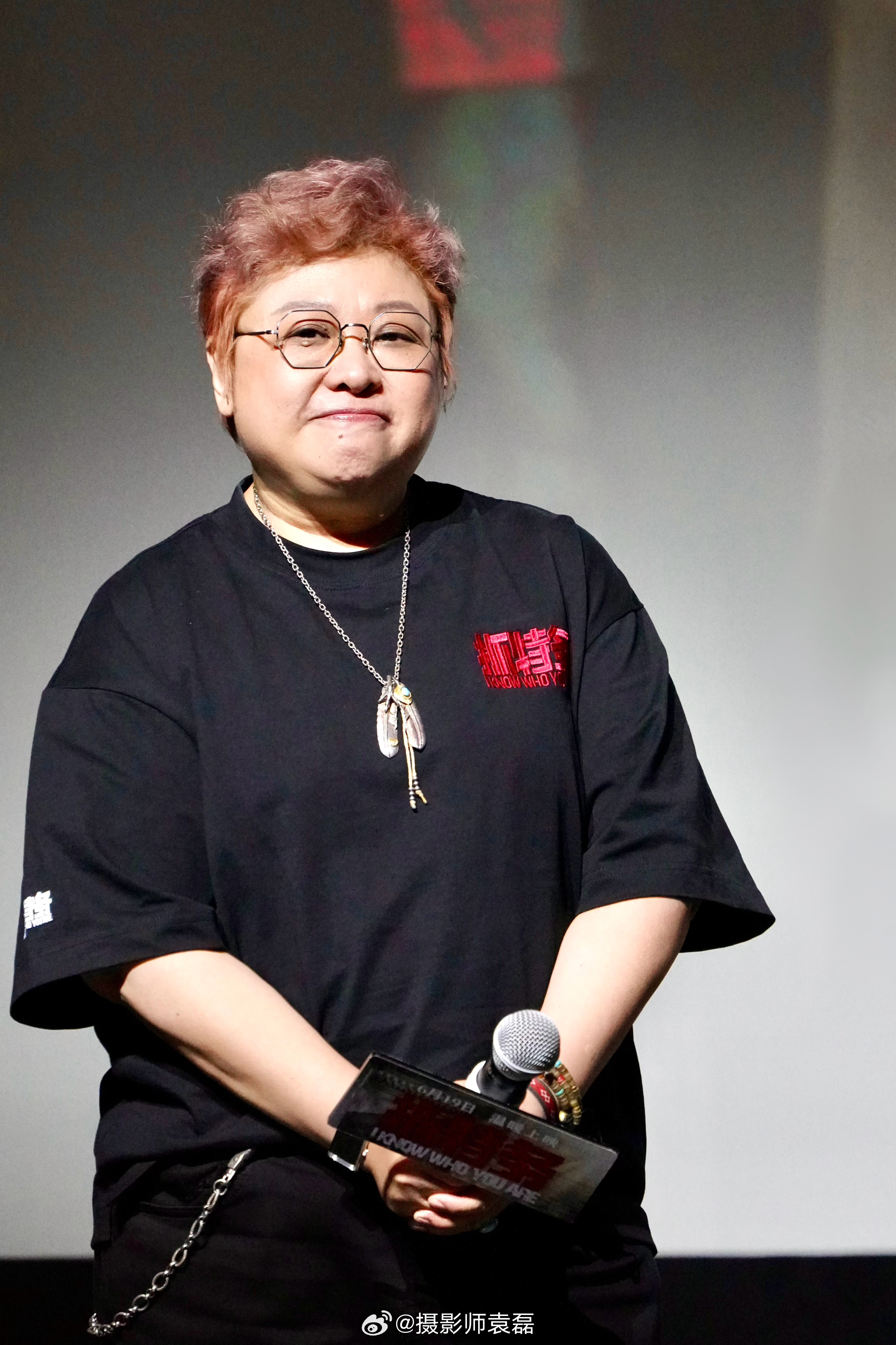 北京约拍  昨晚在电影《抓特务》首映礼上，再次拍到敬爱的韩红老师🌷😊随喜她热