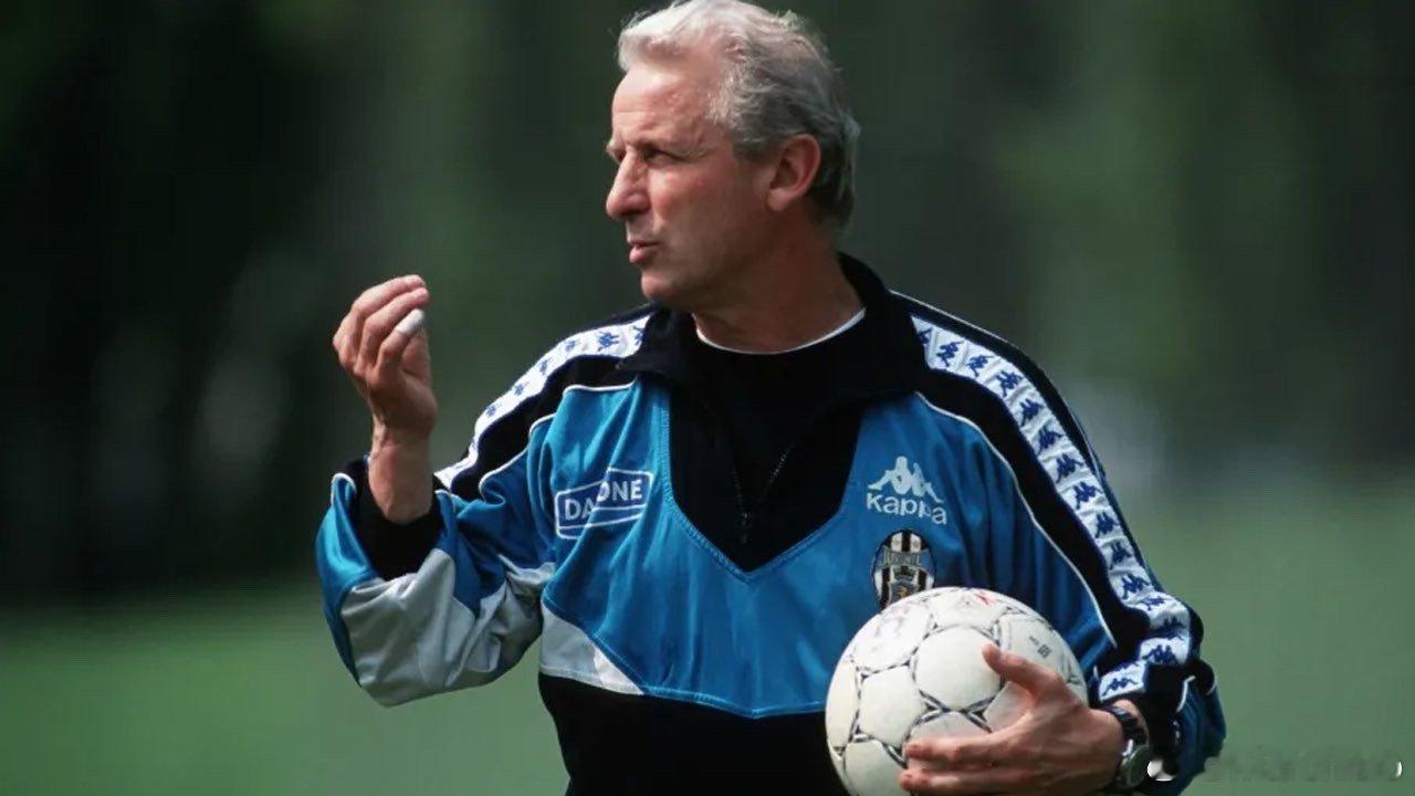 特拉帕托尼老爷子87岁生日快乐！ 尤文图斯