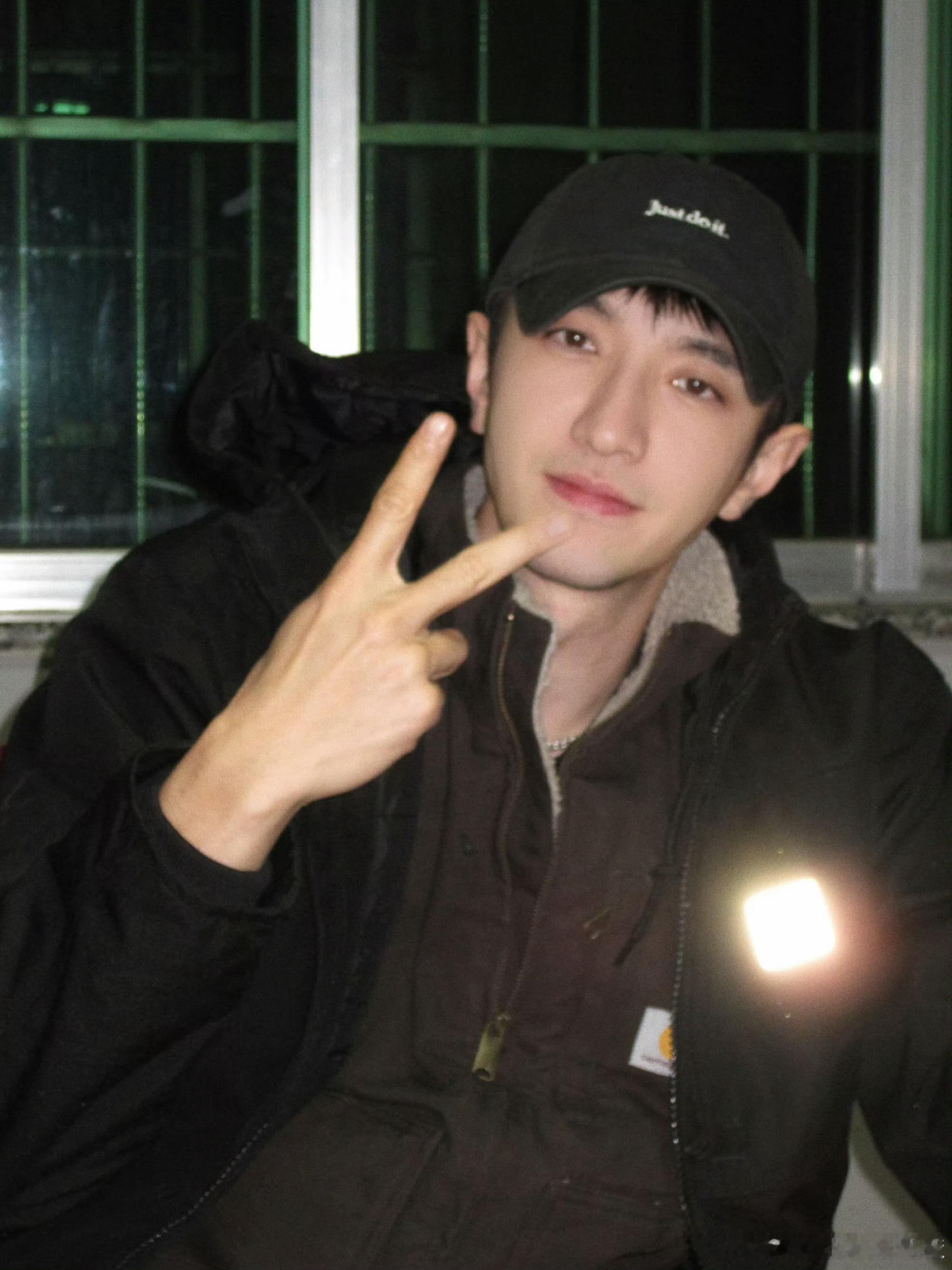 金瀚 欲感力 他的表现力确实很抓人，那种介乎于温柔与狠戾之间的状态，反而塑造出非