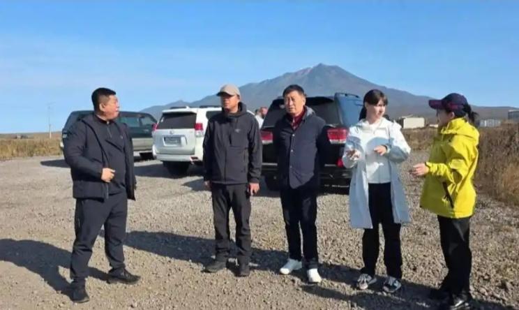 根据媒体消息，近期黑龙江代表团去往南千岛群岛的择捉岛参观考察、拓展与该地区的商业