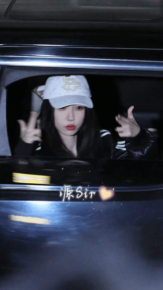 虞书欣好帅啊…鱼哥哥