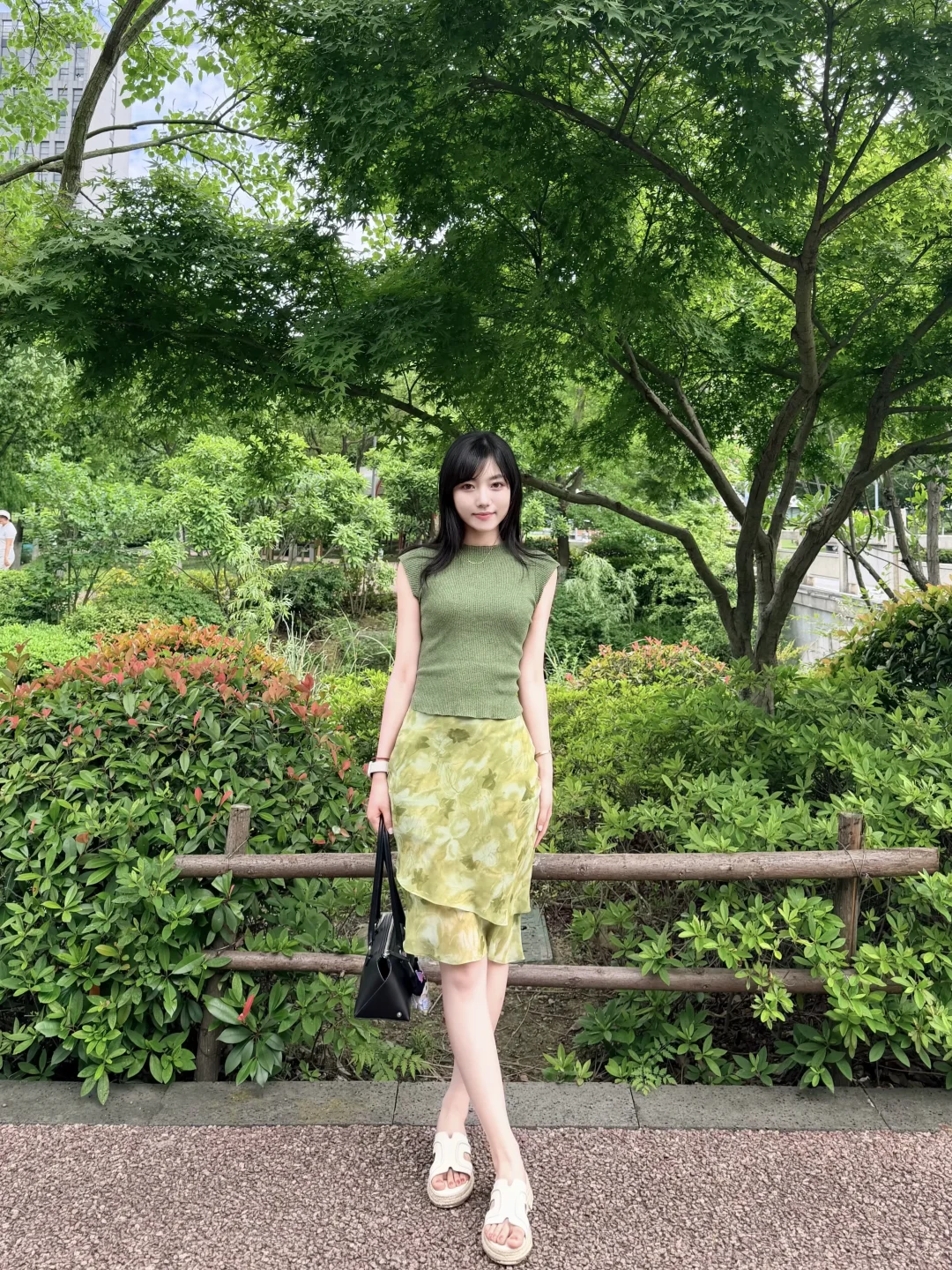 豆包说这套衣服是温柔斩男风