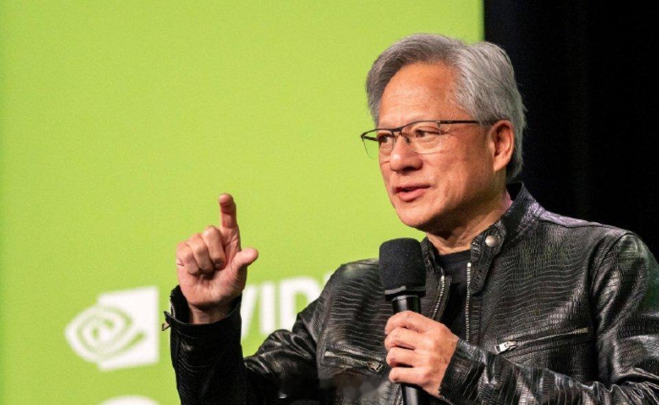 英伟达黄仁勋都加入了，这个委员会阵容很强大啊。黄仁勋加入清华大学顾问委员会
