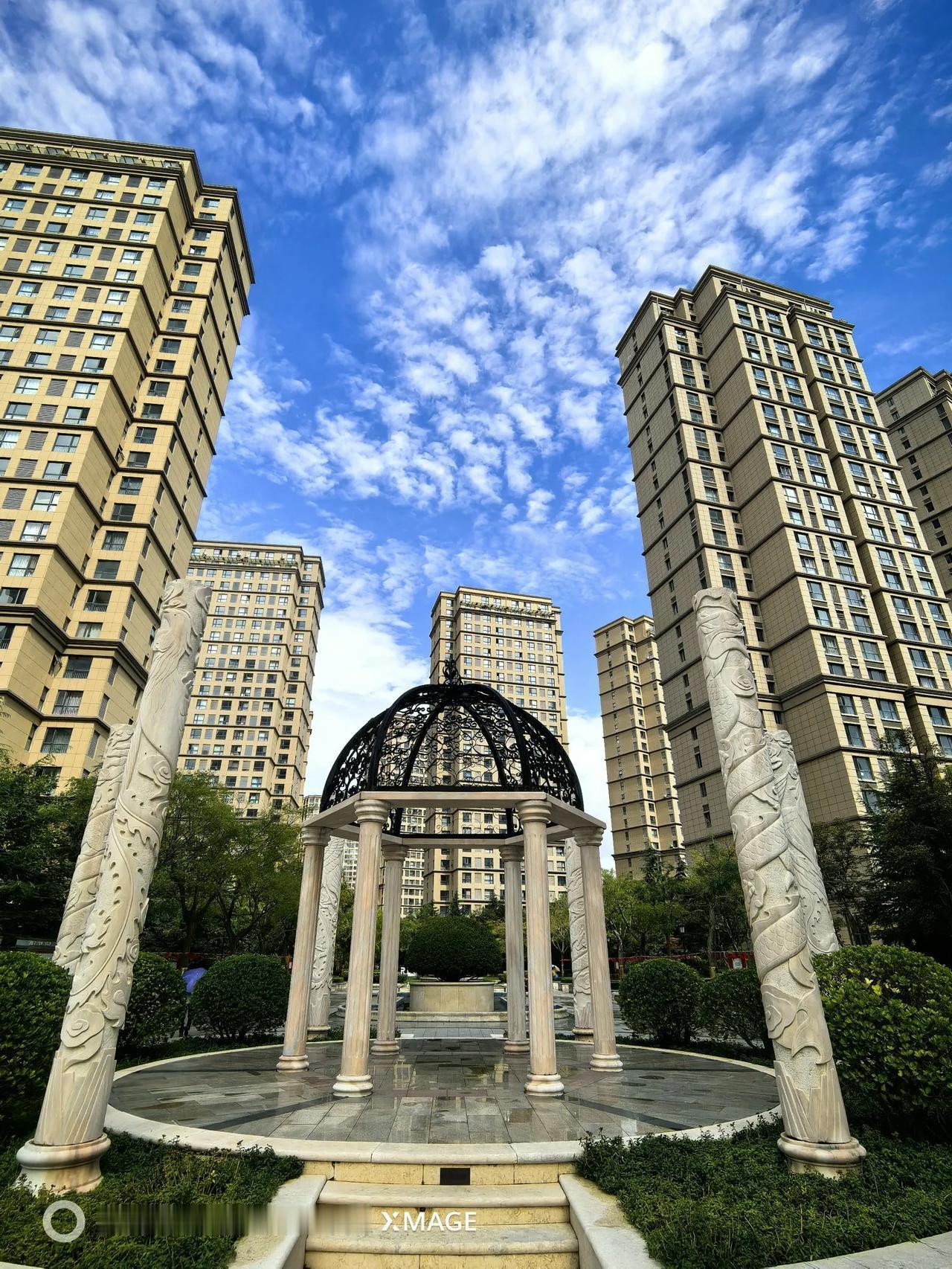 #随手拍一张你所在城市的蓝天景色#山东省威海市乳山市银滩旅游度假区。
