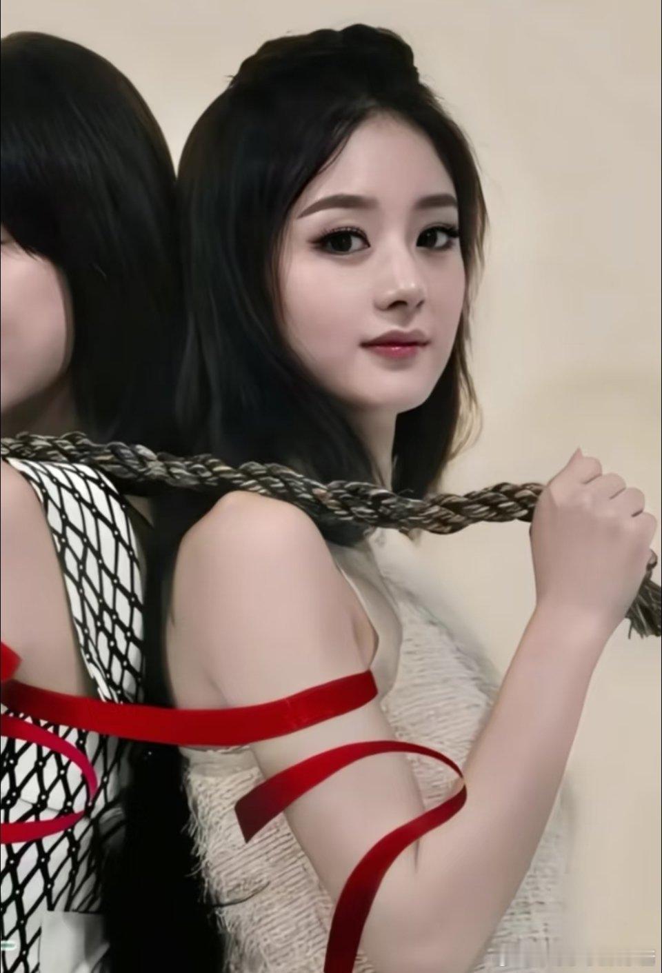 赵丽颖要是当爱豆，咖位会和演员一样吗 