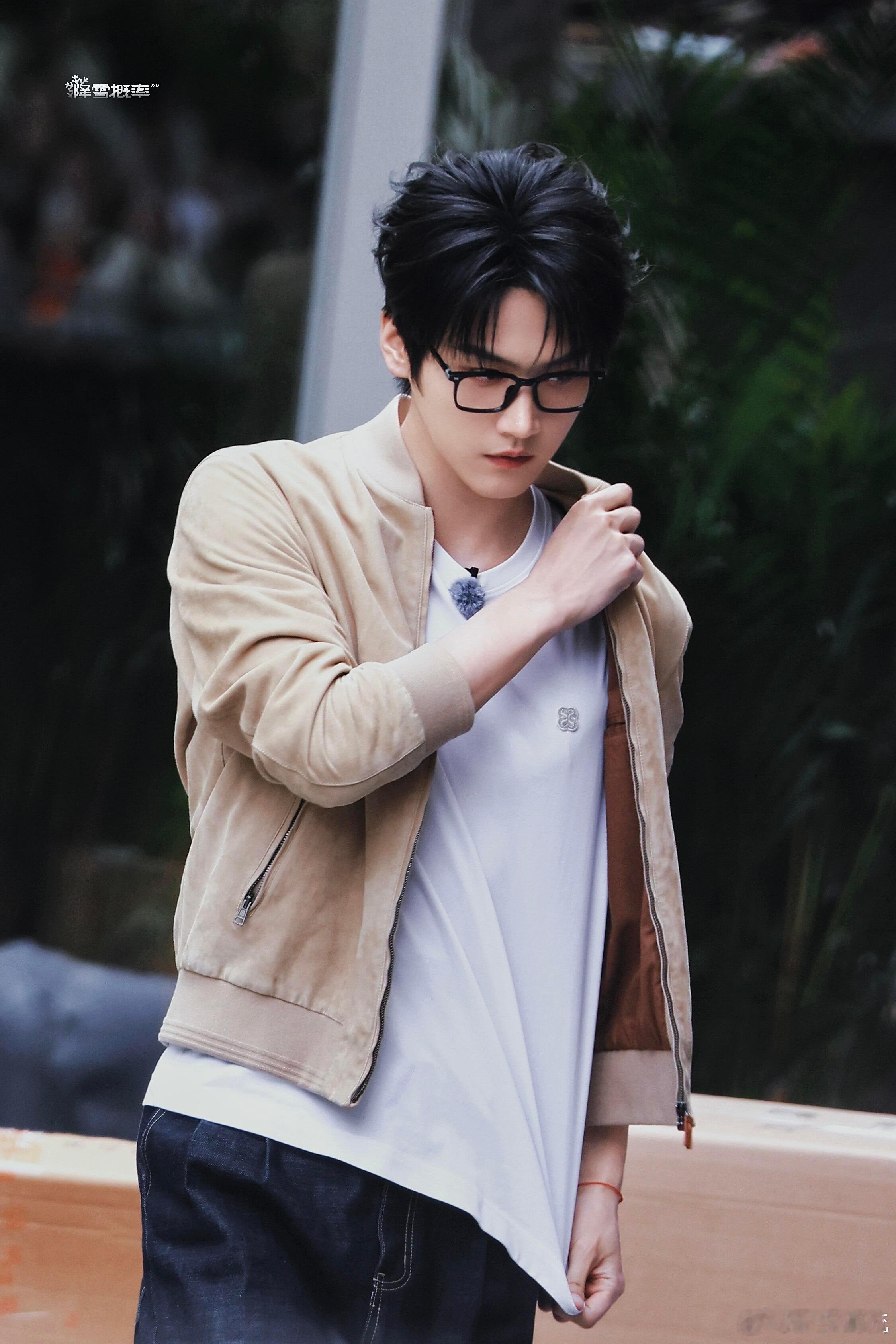 李雾没吃过的剩饭让周柯宇吃上了 这波梦幻联动太好嗑，李雾没吃过的剩饭，全由周柯宇