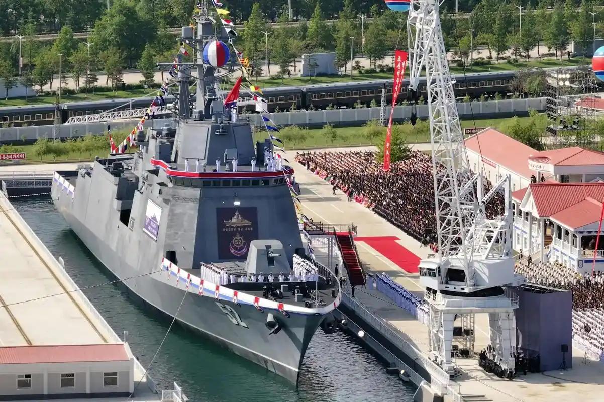 美韩围堵一无所获！朝鲜446天造出5000吨核巨舰，碾压全球造舰速度..
 
朝