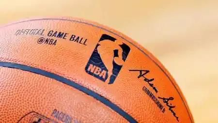 NBA 轮休新规出炉，只有7位球员有权在事先报备的情况下选中轮休！

1、勒布朗