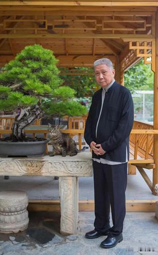 著名文化学者，收藏家，马未都说：我们老祖宗传下来一句话“好男一身毛，好女一身膘”