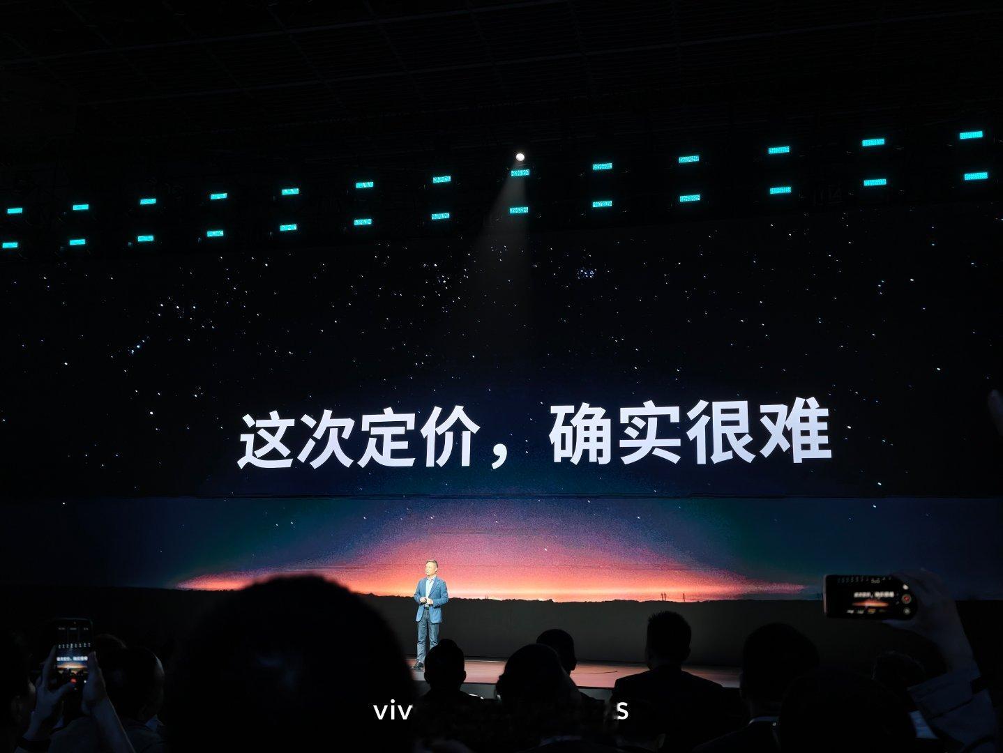 刚看完小鹏GX发布会，总结就4个字：诚意拉满！💴 售价：27.98万～35.9