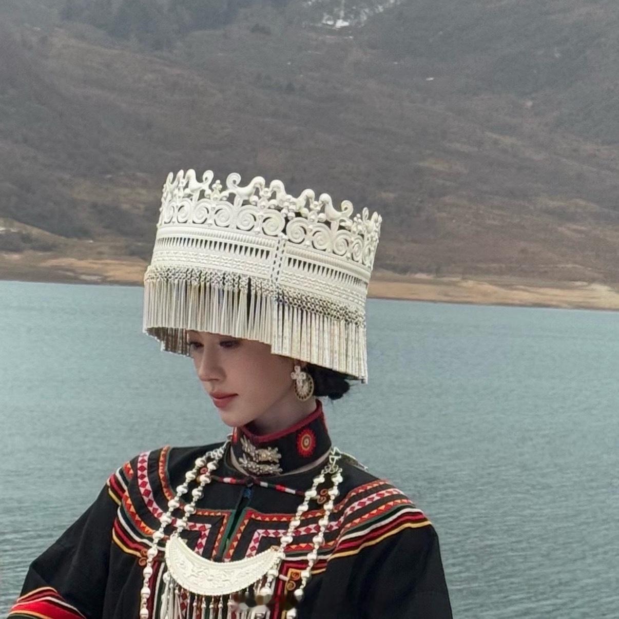 彝族造型太美了鞠婧祎民族造型鞠婧祎彝族造型