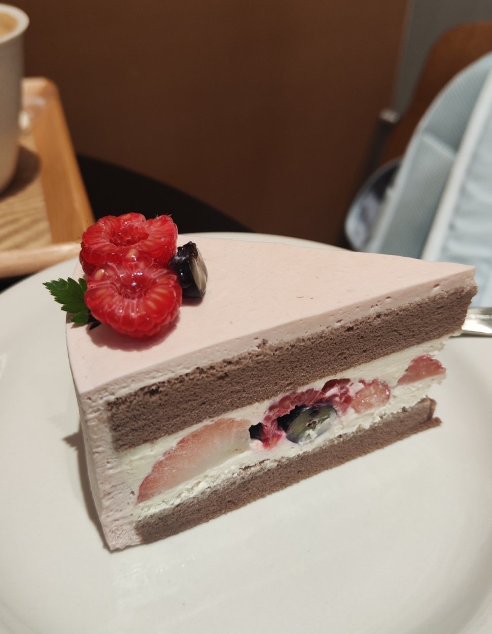 三点钟，又tea一tea 特别喜欢赤岗塔旁边这家蛋糕店（主要是网也很好