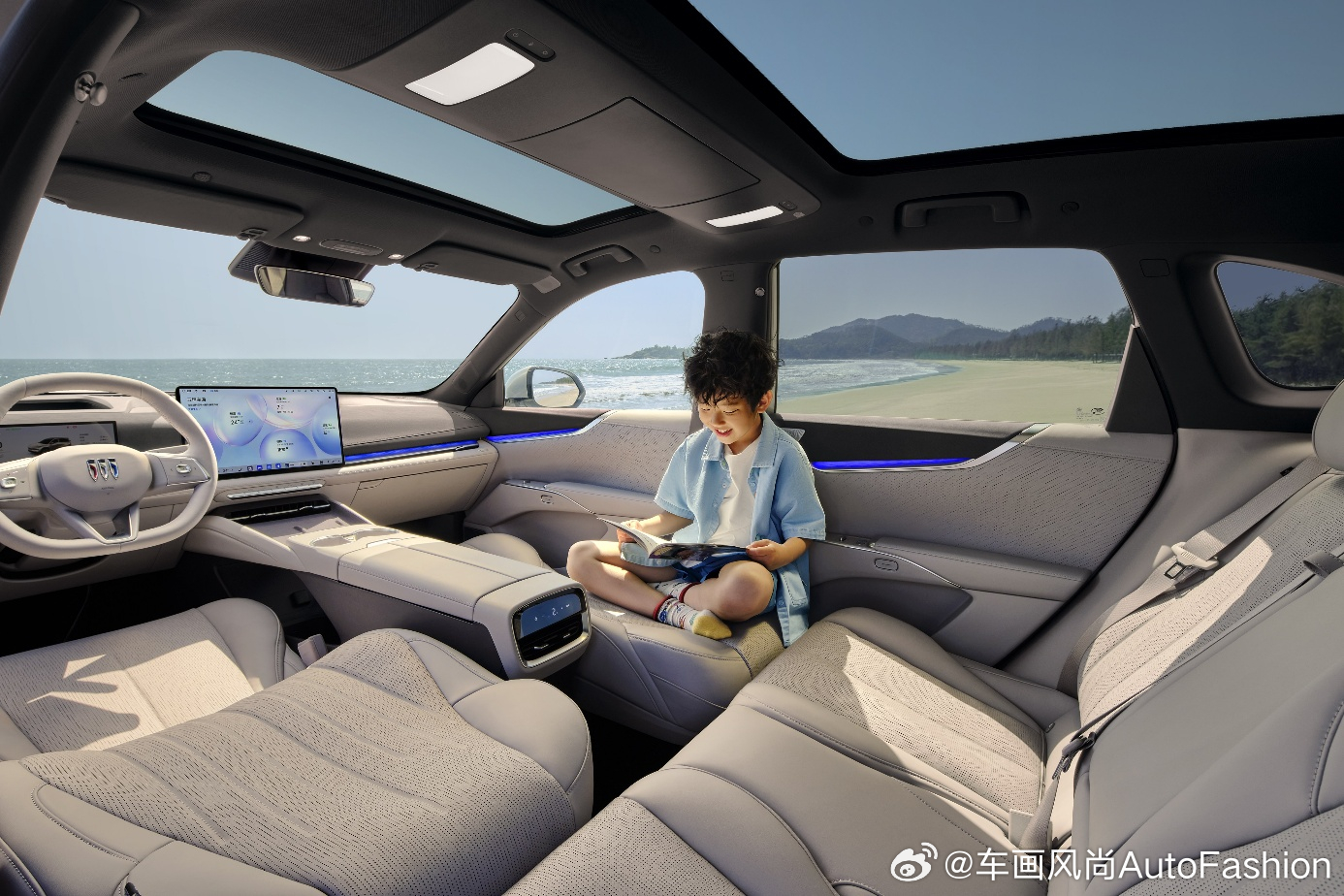 【别克至境E7首发超满配儿童呵护座舱 全维守护成长旅程】3月24日，别克高端新能