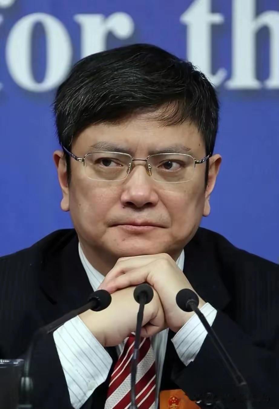 2025教改落地：英语调占比，语文古诗文大幅增加
 
2025年秋季教改实施，网