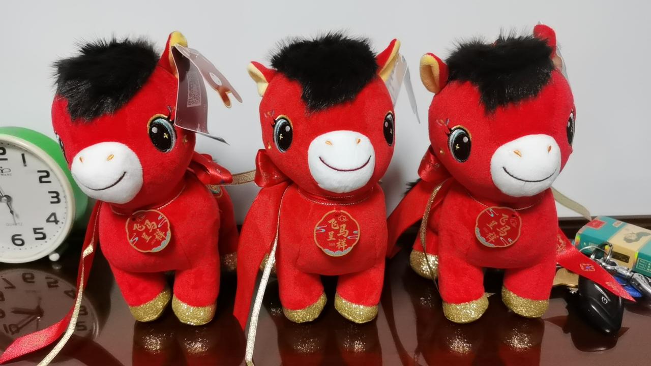 如何看待机器人“霸屏”春晚马年春节快乐！中国🇨🇳发展崛起势不可挡！