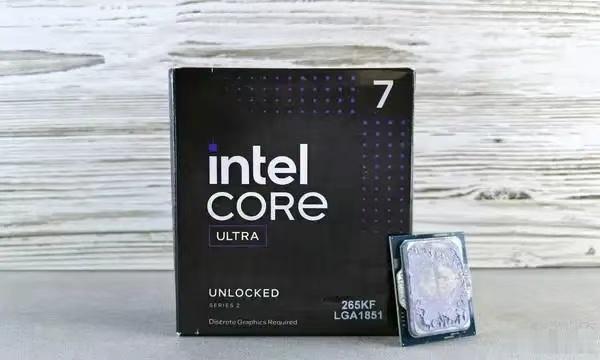 英特尔悄悄上调了部分CPU推荐零售价：Core Ultra 200S Plus消