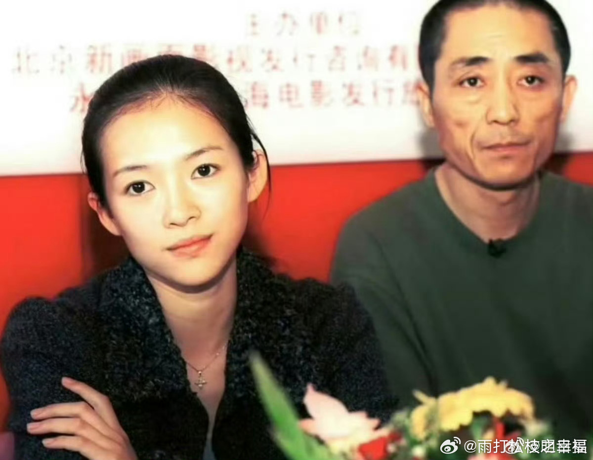 章子怡张艺谋 犟种闺女苦命爹早年章子怡和张艺谋探讨《我的父亲母亲》盲人戏份的练功