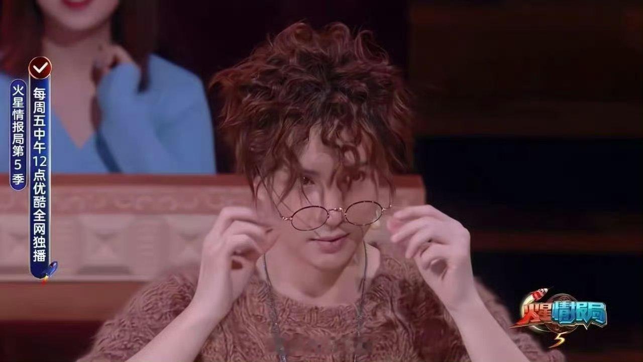敖犬的老婆还是薛之谦演过的那个，从火星情报局第5季开始，薛之谦就曾饰演过獒犬的老
