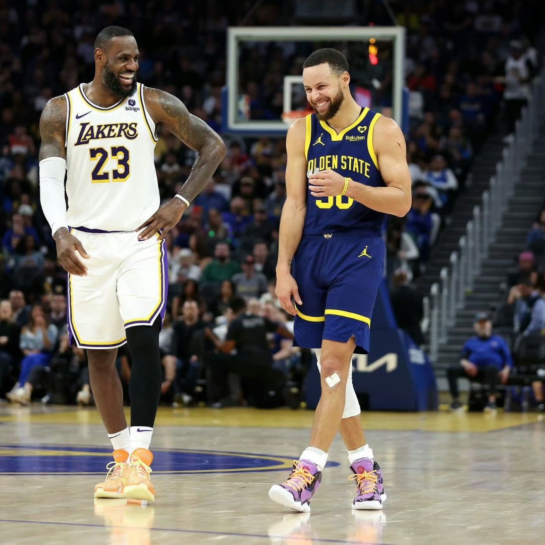 流量拉满，nba还得是詹杜库的天下！湖人揭幕战打勇士，圣诞大战打火箭！nba圣诞