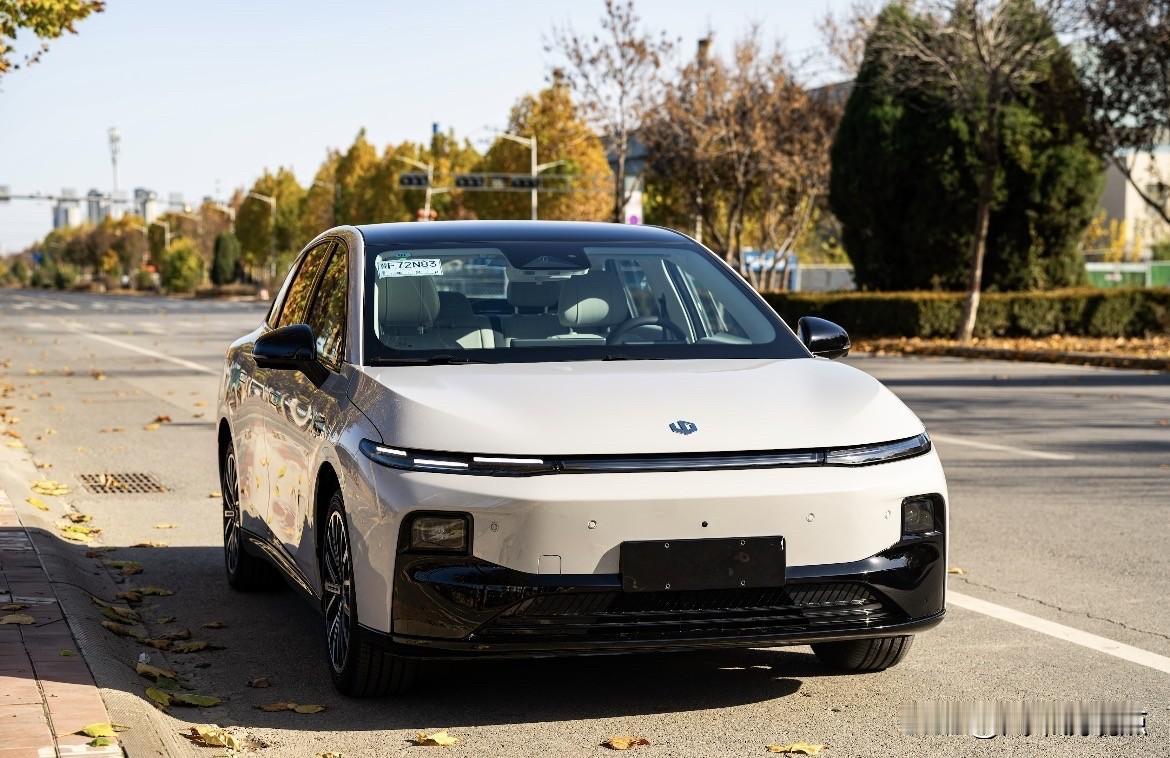 零跑B01车主现身说法，它到底怎么样？
 
花10万块钱入手零跑B01 650悦