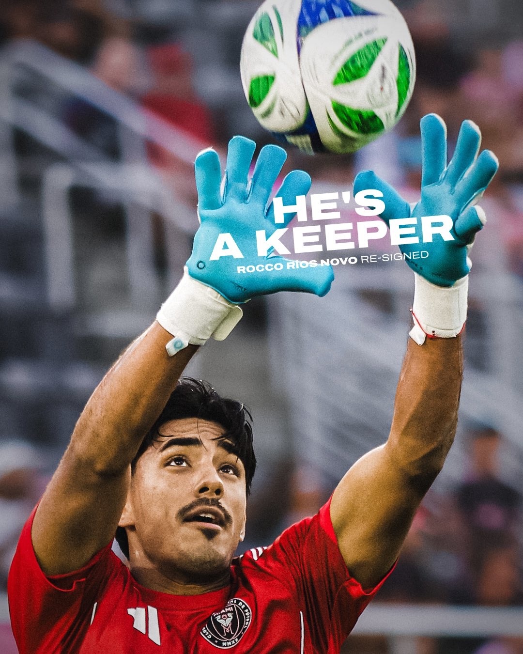 他也留下！官方：迈阿密国际宣布从阿根廷拉努斯俱乐部签下门将里奥斯·诺沃，合同有效