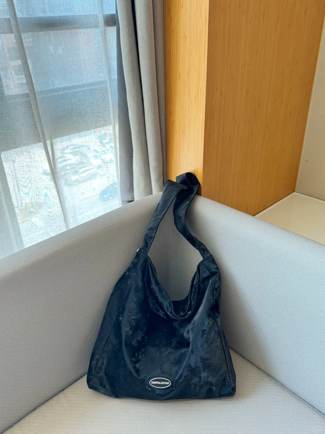 晒一下我69r的打工包.苣好用～