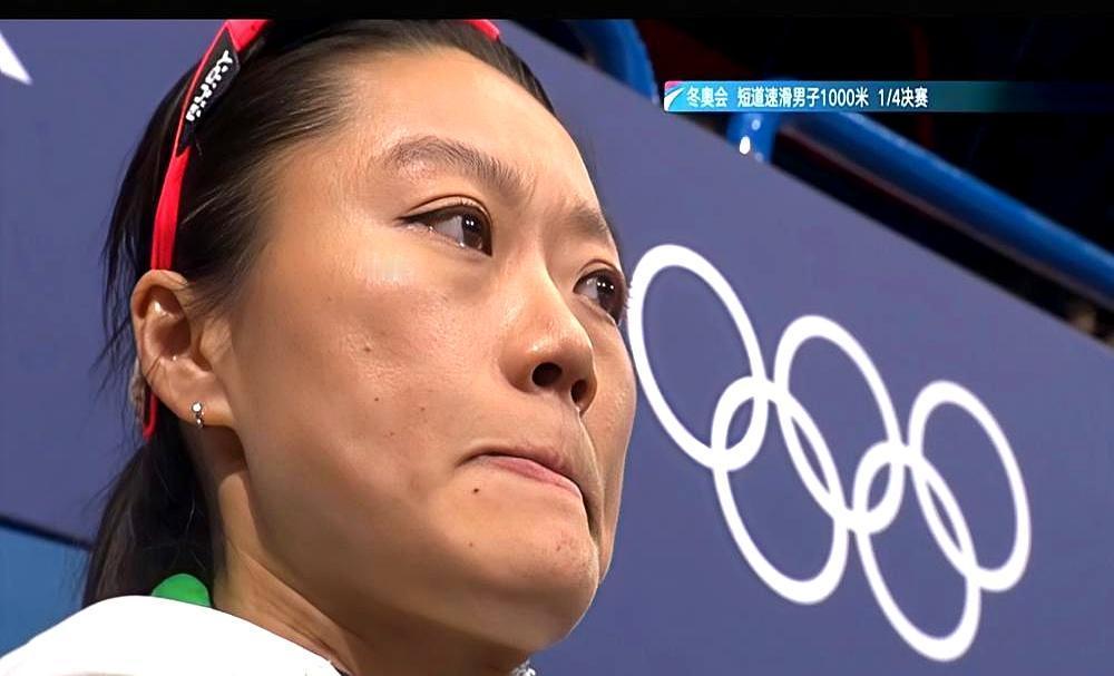 万万没想到，把意大利选手罚下场，保送孙龙晋级的，竟然是我们自己人。
 
男子10