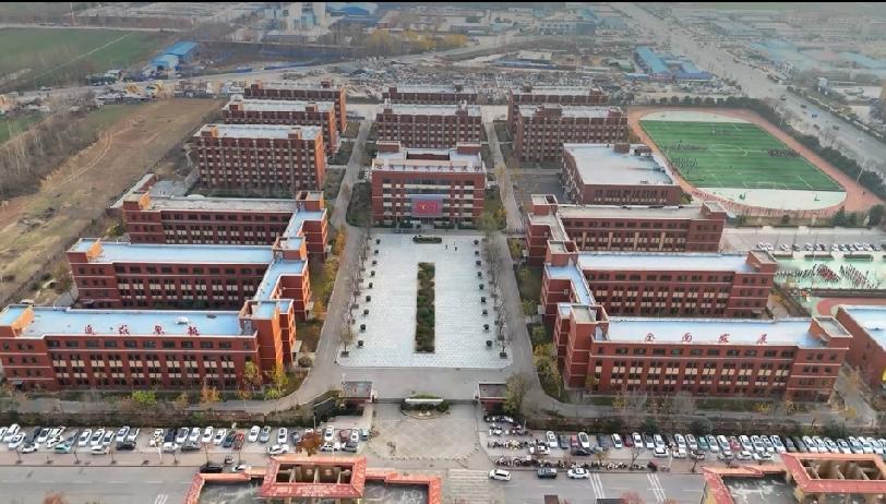 曹县磐石街道天润实验学校
曹县天润实验学校位于‌菏泽市曹县青菏南路天润城2期南‌